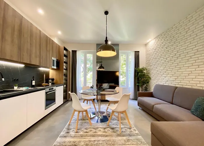 Maxim - Easy Home Booking